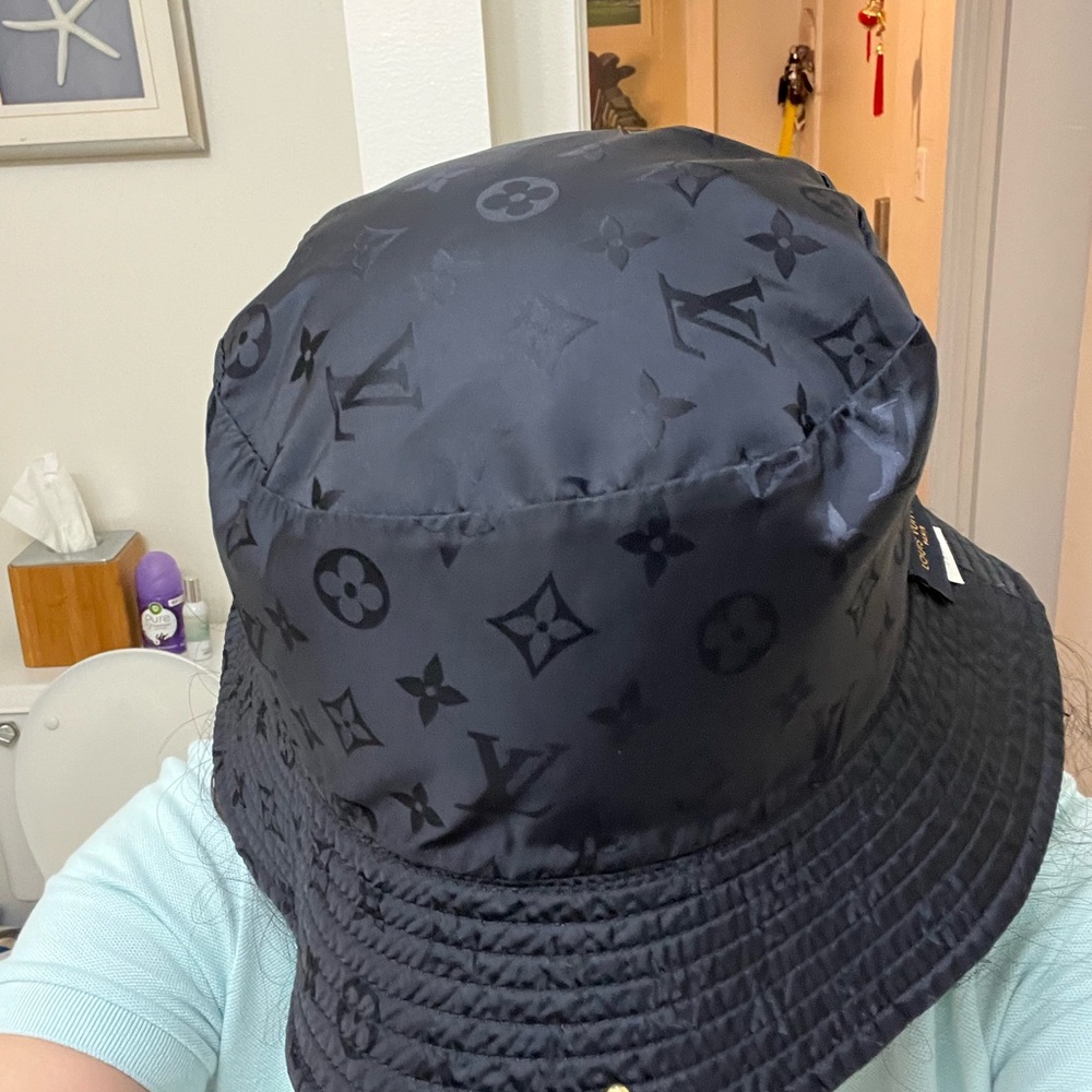 Louis Vuitton Monogram Reversible Bucket Hat - Picture 10 of 11